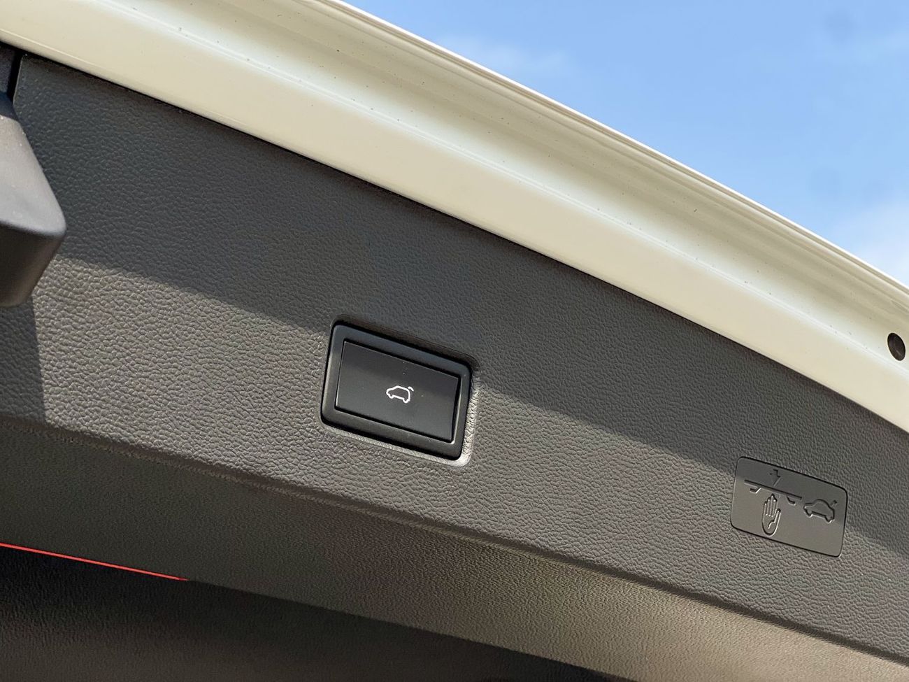 فولكس واجن T ROC EXPORT ONLY - T ROC 1.5L (Black Package) TURBOCHARGED