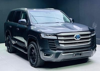 Toyota Land Cruiser 2018 Model Facelift to Lc300 2024 Shape RHD Diesel Engine Full Option