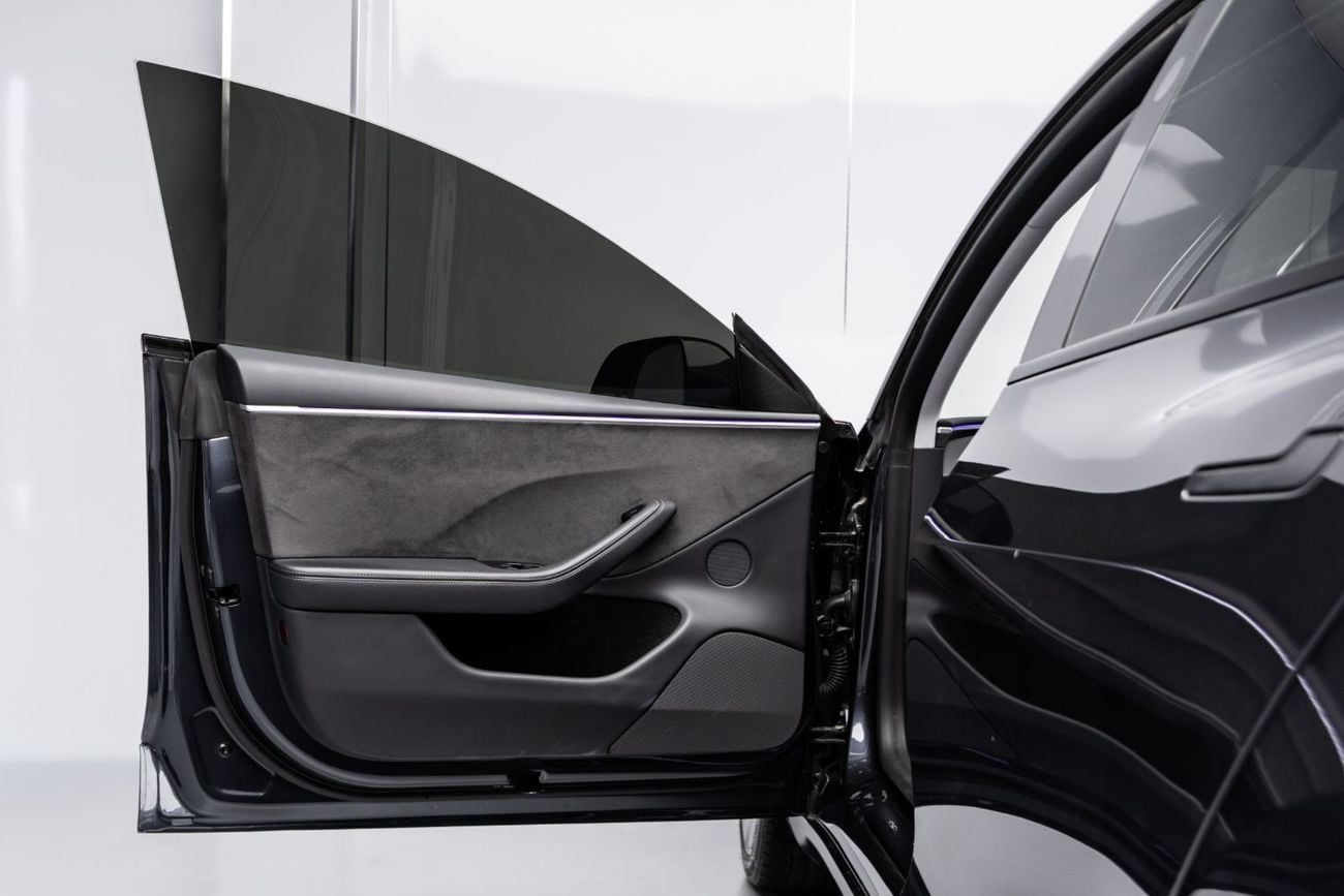 Tesla Model 3 LONG RANGE BUY NOW, PAY 2027 | THE BLACKLINE STANDARD | Tesla Warranty February 2028, GCC, Low KM's