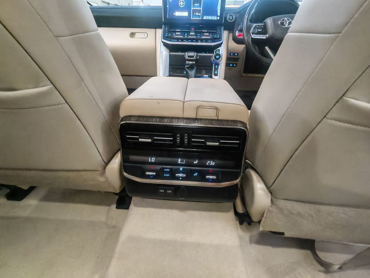 تويوتا لاند كروزر