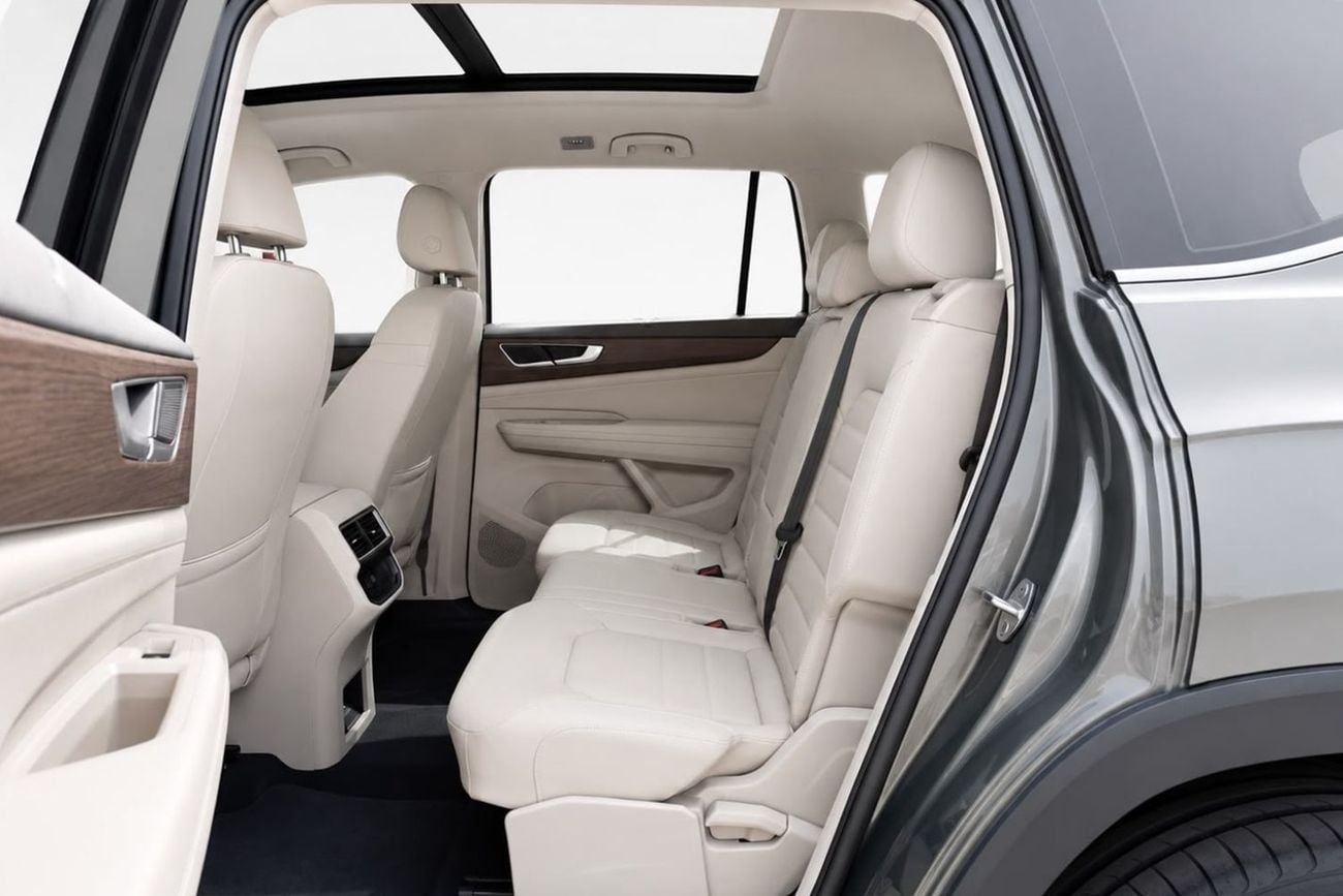 Volkswagen Teramont COMFORTLINE l Warranty & Service Contract | AED 2,659 / Monthly