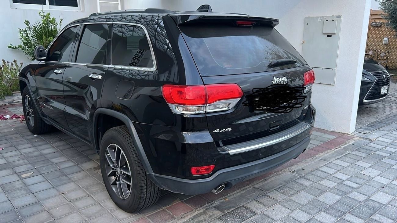 جيب جراند شيروكي