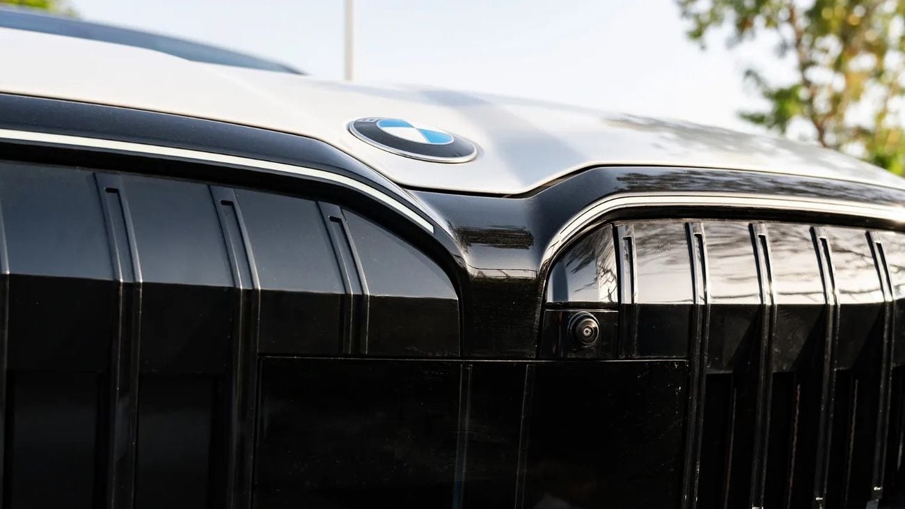 بي أم دبليو 530Li 2026 | BMW 5 SERIES 530LI PREMIUM EDITION M SPORT PACKAGE [ EXPORT ONLY ]