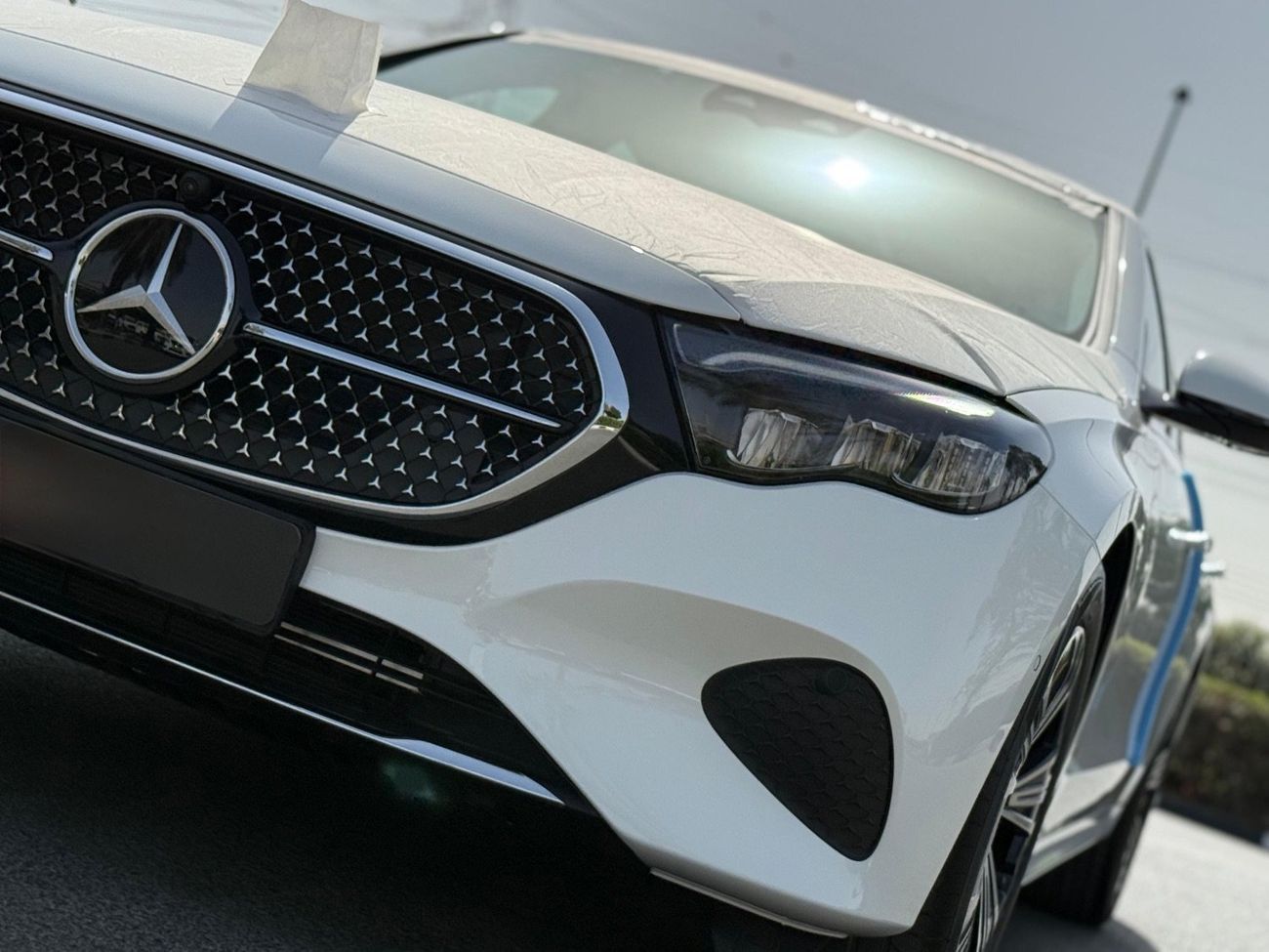 مرسيدس بنز E200