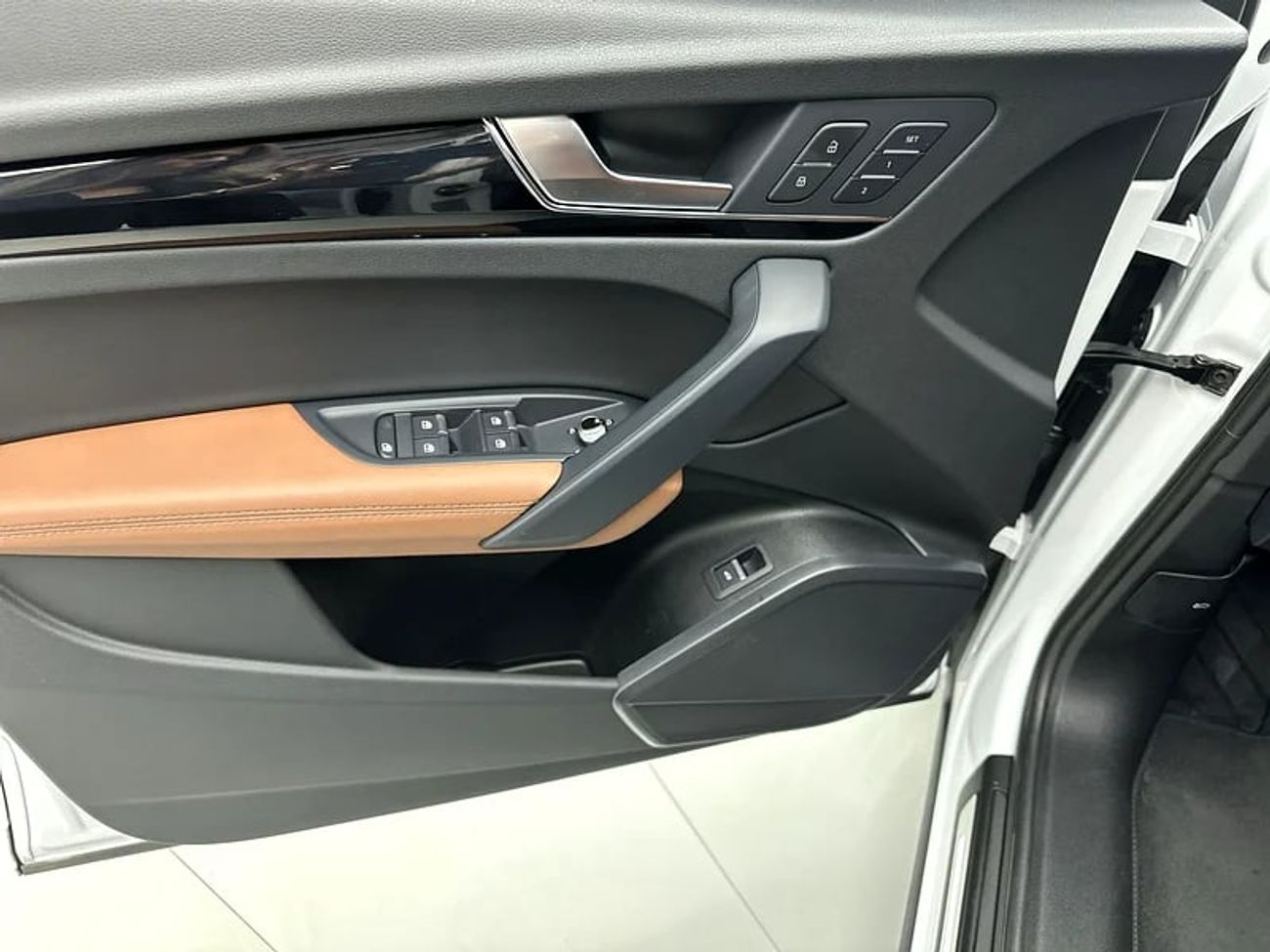 Audi Q5 S line 45 TFSI quattro 249hp (Ref# 81720)