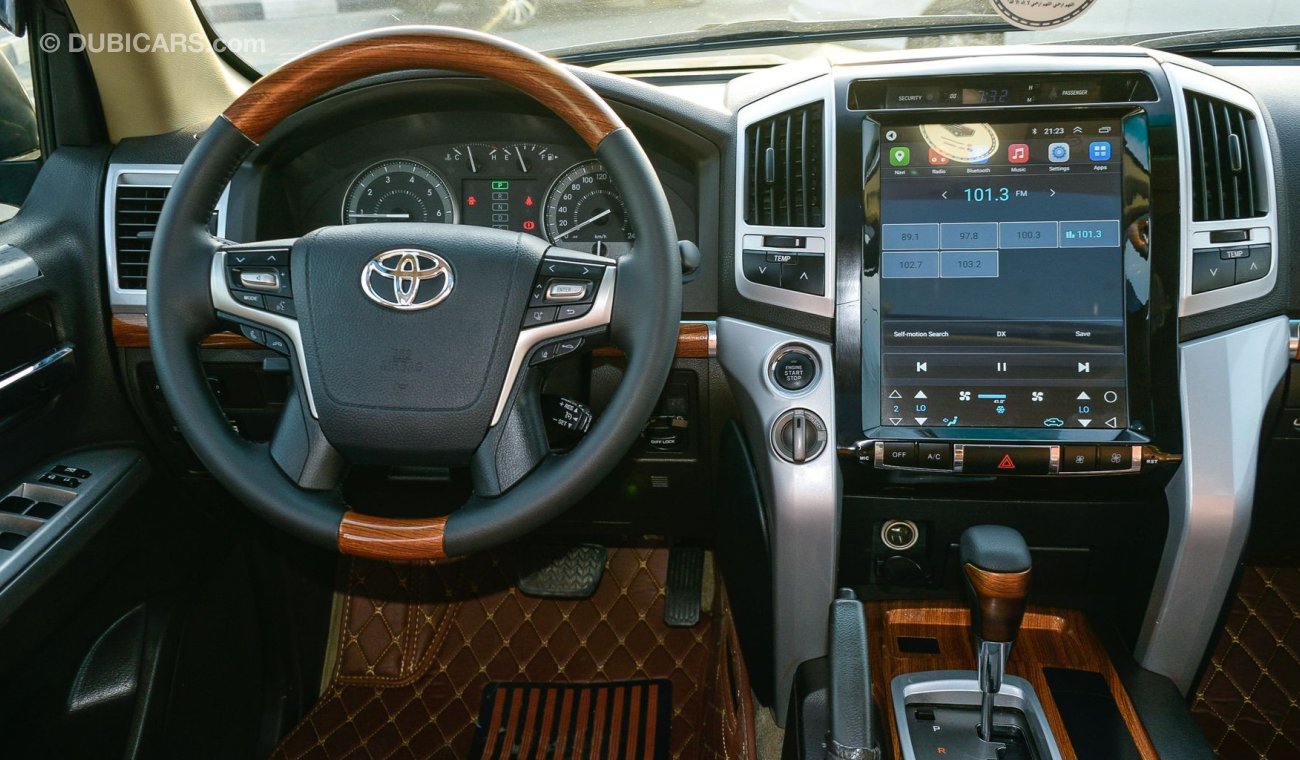 Toyota Land Cruiser VXR V8 Facelit to 2020