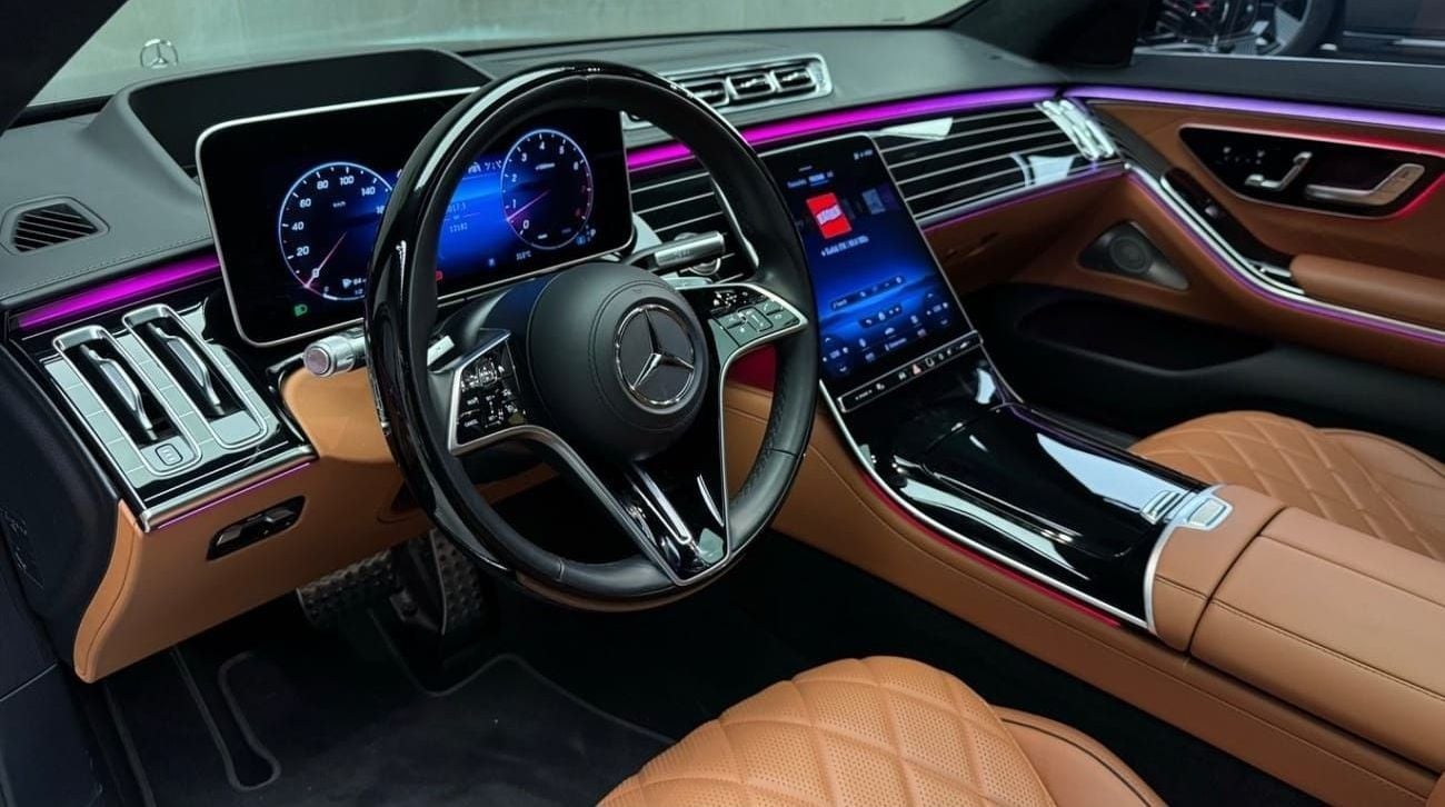 مرسيدس بنز S 580 2023 | GCC Specs | Full Options | Agency Warranty & Service | Low Mileage