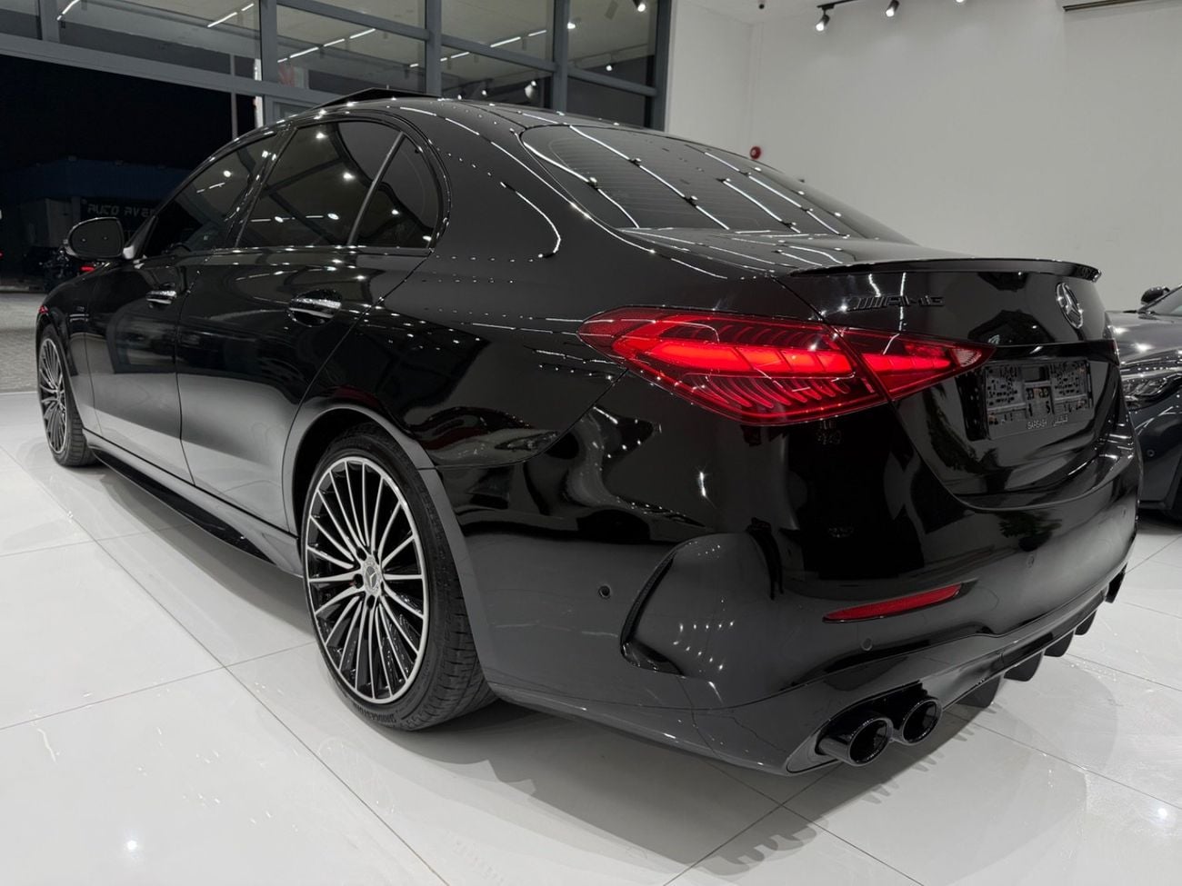 مرسيدس بنز C 300 PREMIUM PLUS