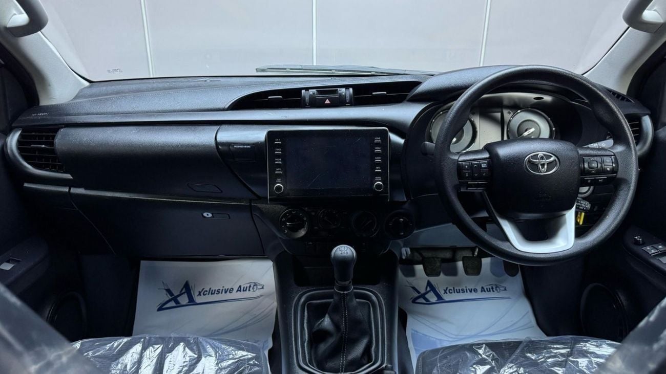 تويوتا هيلوكس HILUX SMART CABIN (1.5) MANUAL DEISEL