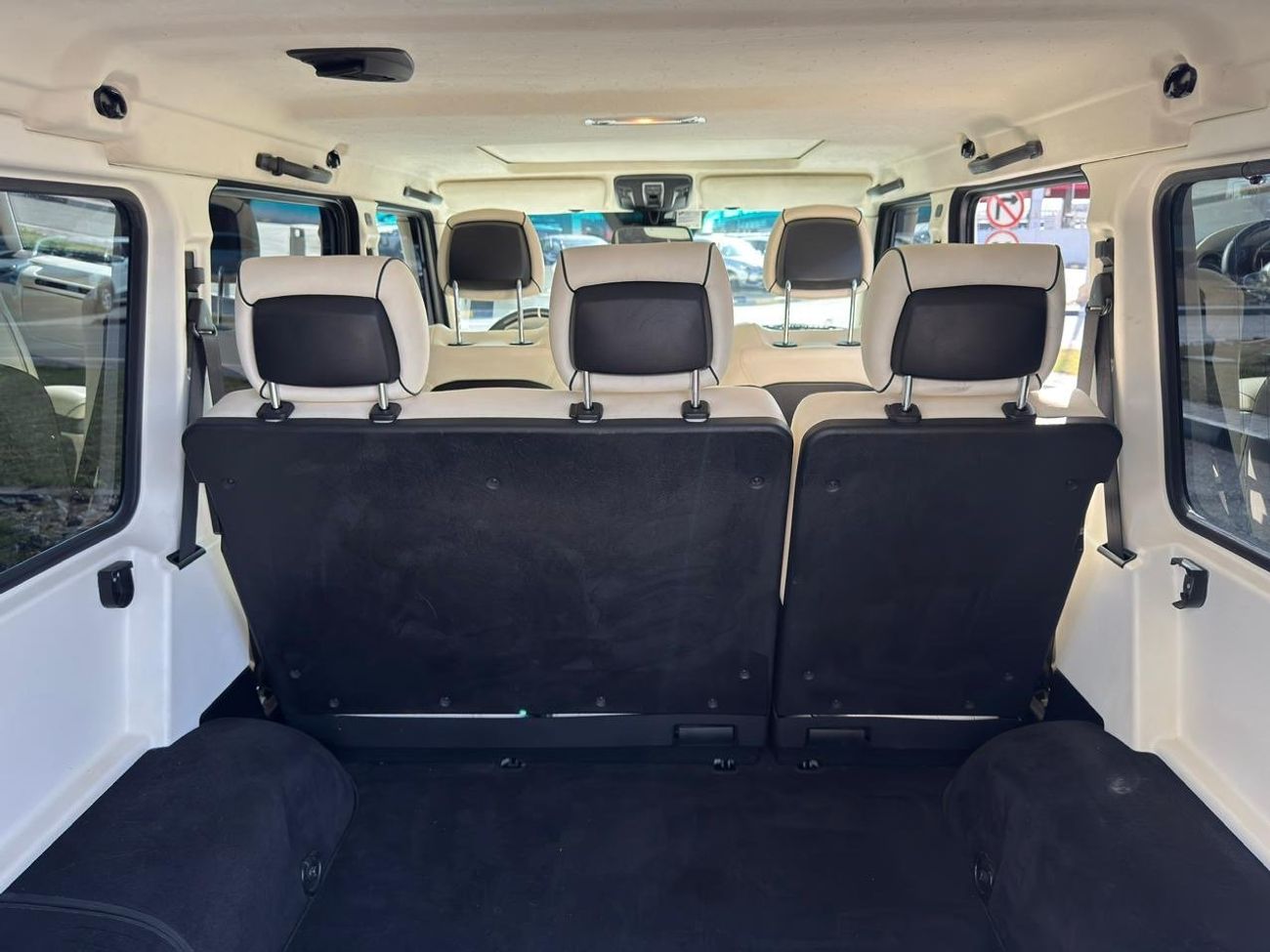 Mercedes-Benz G 500 Std 4.0L (422 HP)