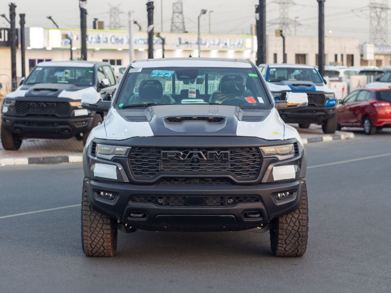 رام 1500 EXPORT PRICE - RHO - GRANITE GREY (FULL OPTION)