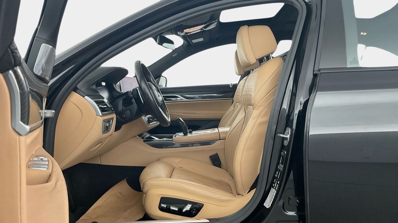 BMW 750Li Pure Excellence | upto AED 20,000 Ramadan Discount | Guaranteed Warranty | 0 Down Payment