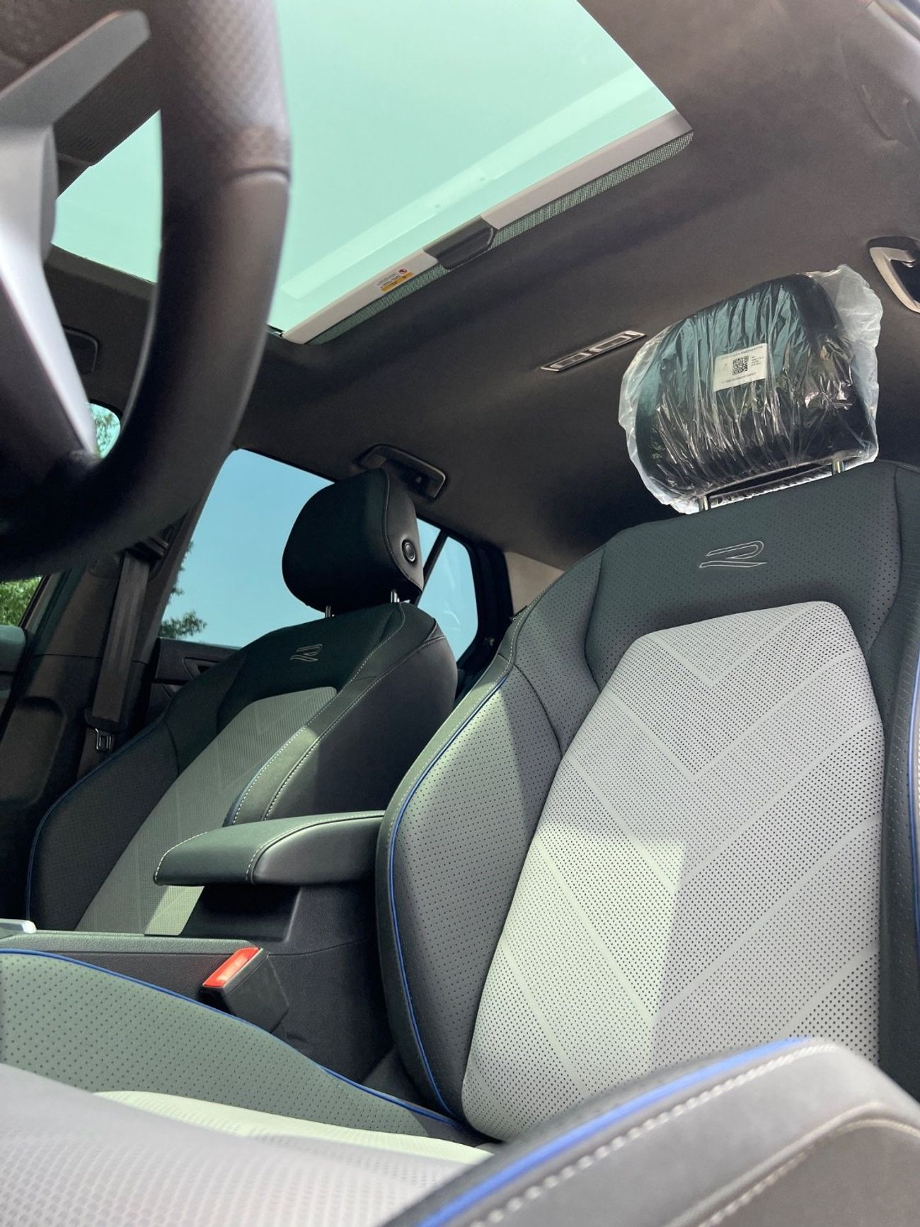 فولكس واجن جولف ار Base 2.0T