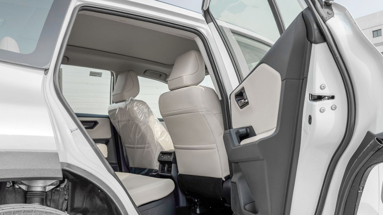 Toyota RAV4 LTD HEV 2026 Toyota Rav4 Limited 2.5L AT Hybrid (White-Beige)