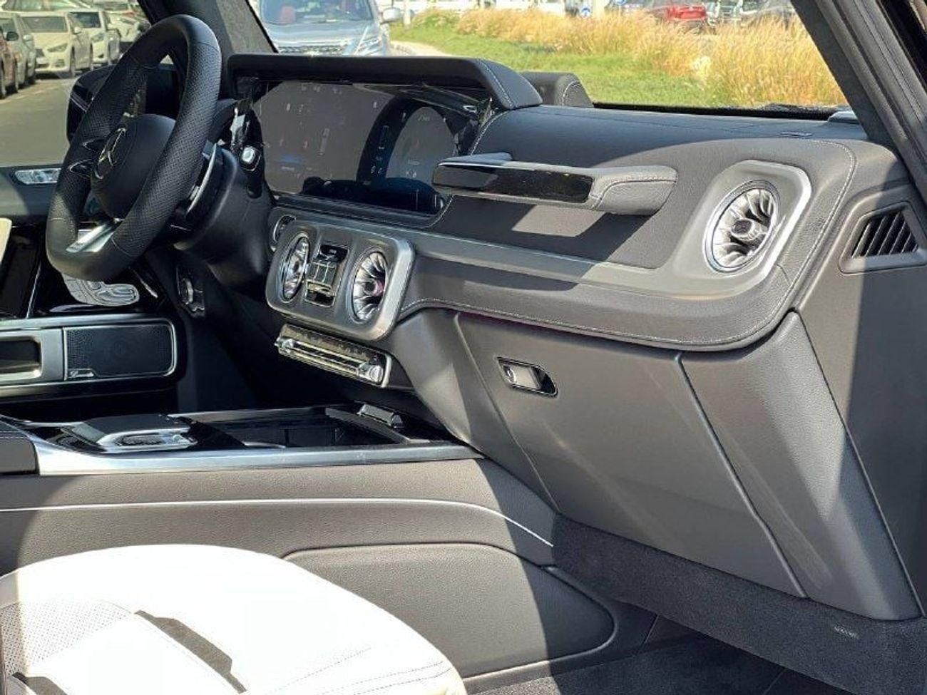 Mercedes-Benz G 63 AMG 4.0L V8 PTR A/T // 2025 // FULL OPTION WITH AMG KIT , 360 CAMERA // SPECIAL OFFER // BY FORMULA AUTO