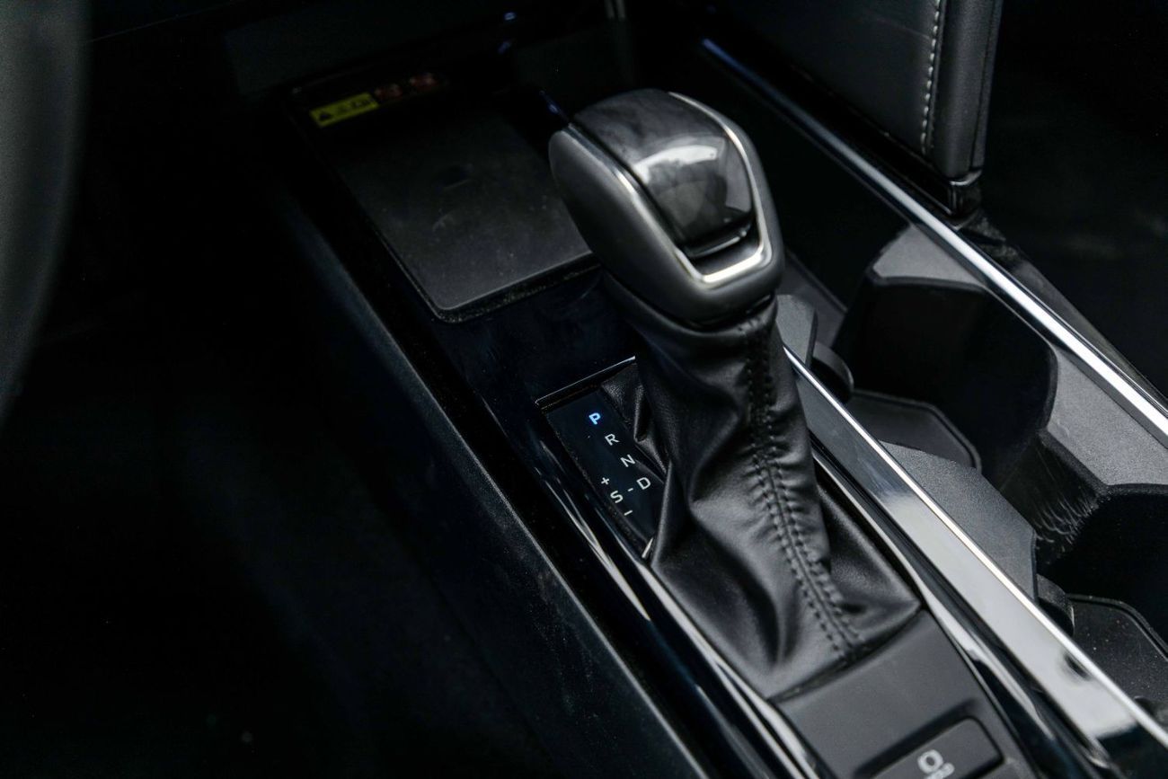 تويوتا كامري Premium 2.5L - Hybrid - Black Inside Black | Export Only