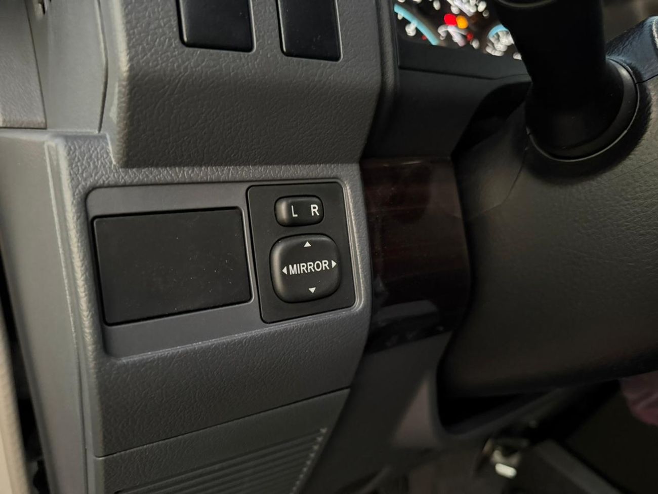 Toyota Land Cruiser 70 Std 4.0L AWD