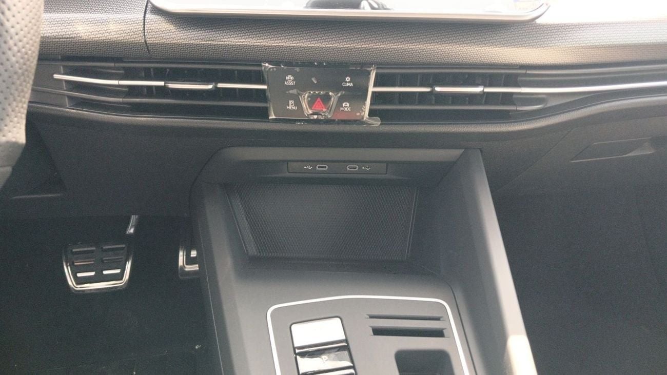 Volkswagen Golf Volkswagen Golf R-line1.5L Petrol Turbo 2024YM