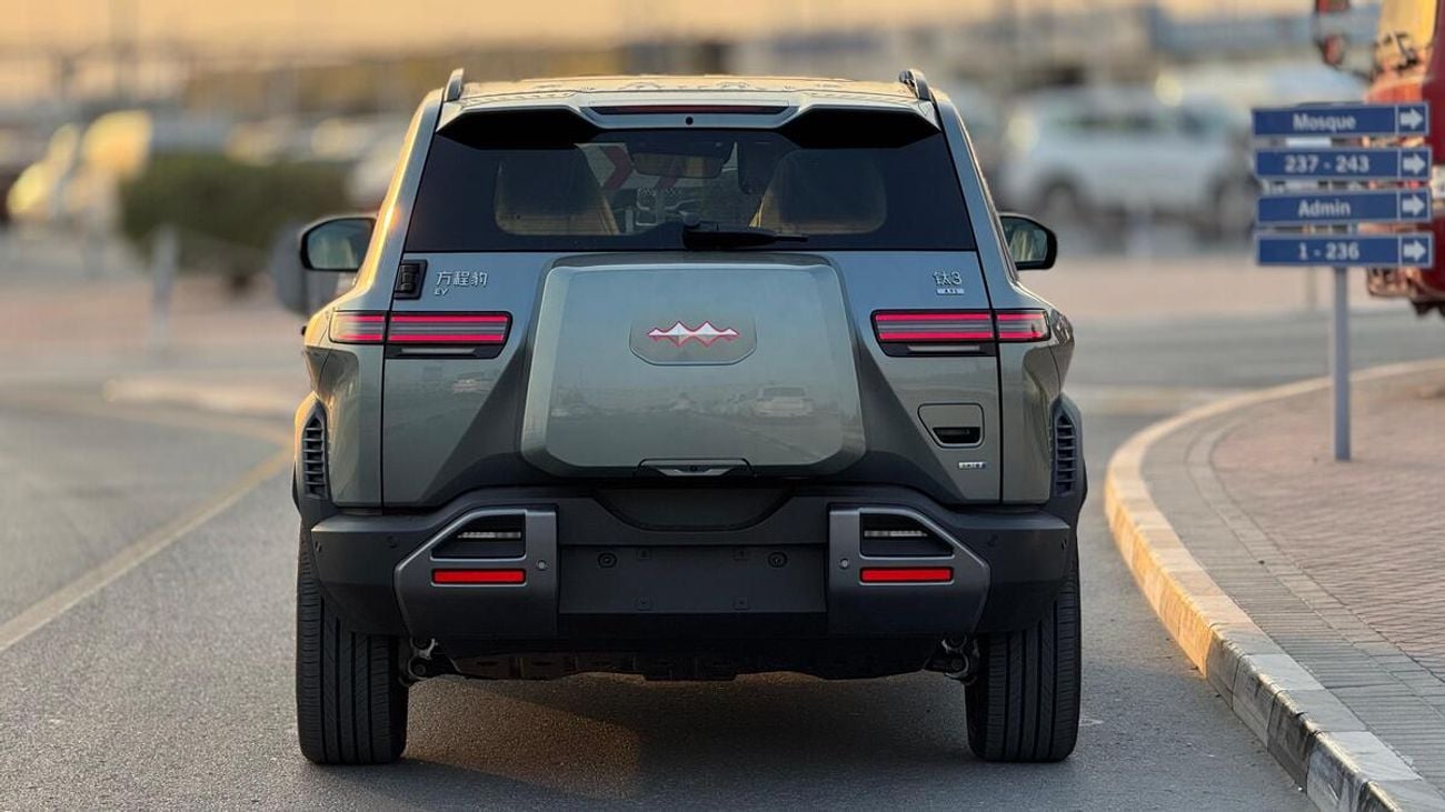 بي واي دي ليوبارد تيتانيوم 3 BYD Leopard 03 Ultra