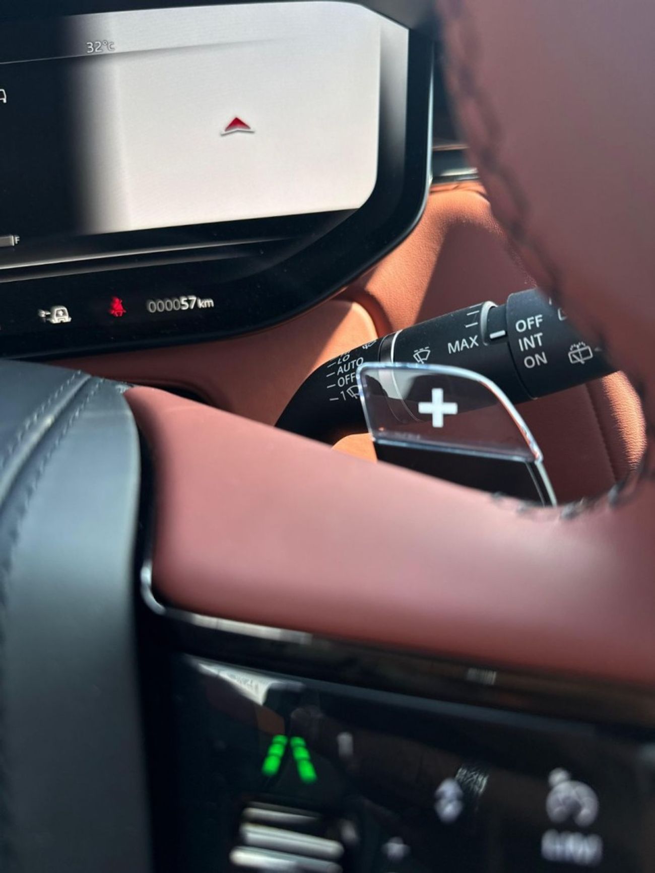 لاند روفر رينج روفر سبورت Range Rover Sport SV P635