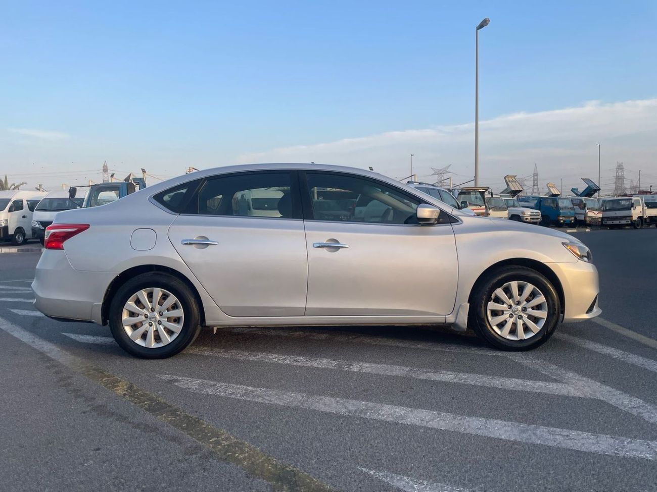 نيسان سنترا 2018 Nissan Sentra S 1.8L V4 MidOption+ Economical Car -