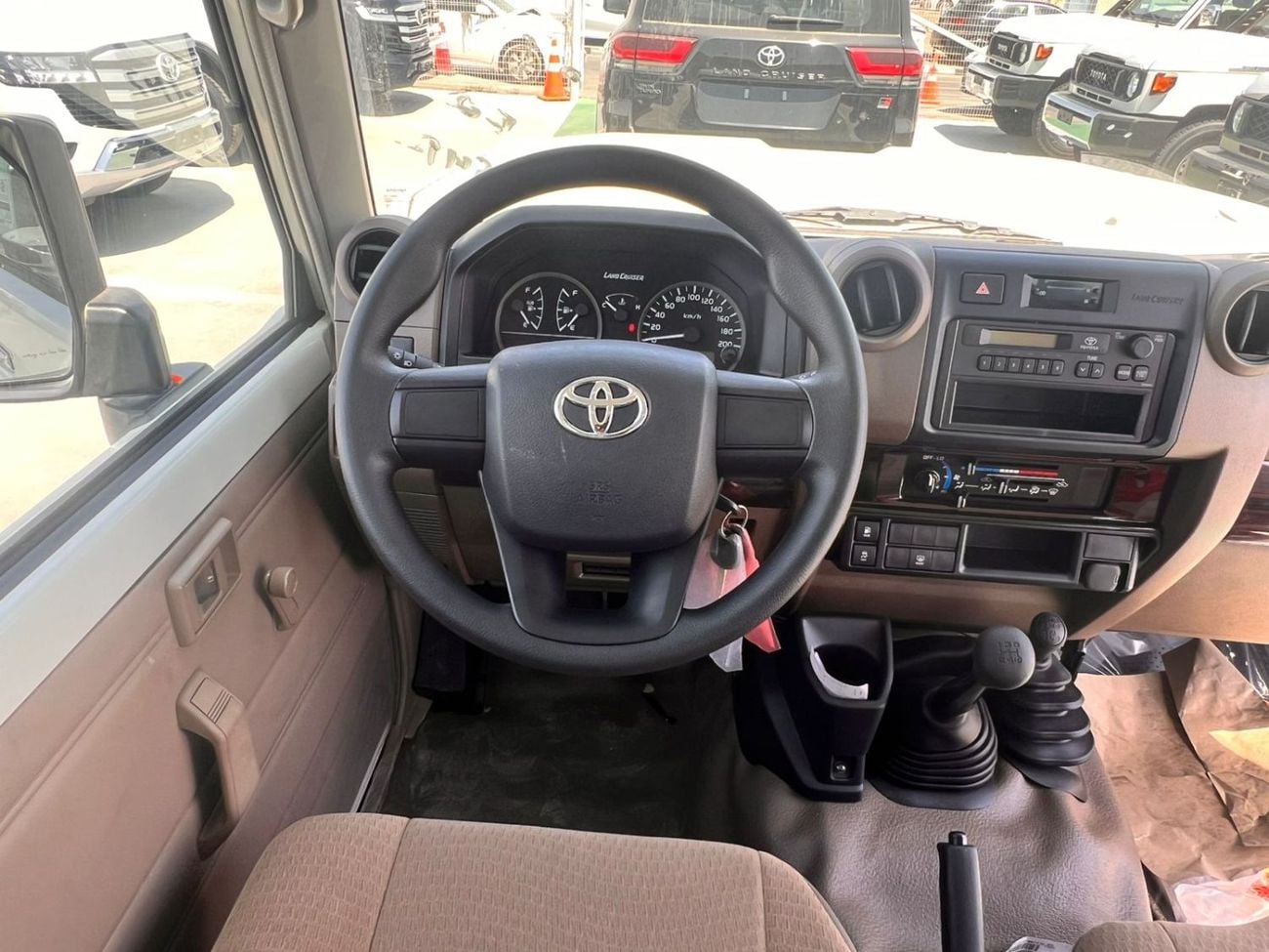 Toyota Land Cruiser 70 LC 78 HARDTOP 2.8L MT