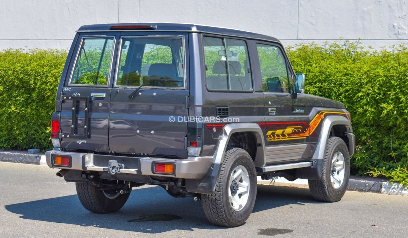 Toyota Land Cruiser 70 4.0 L