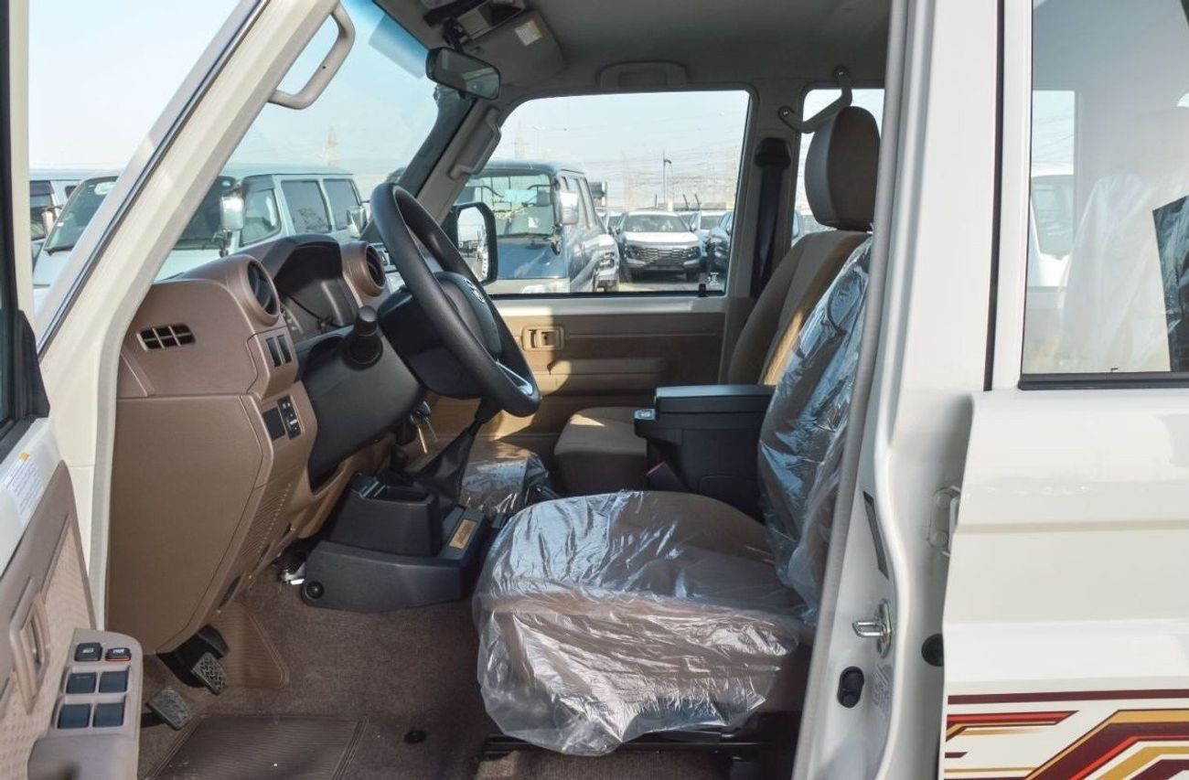 Toyota Land Cruiser TOYOTA LAND CRUISER 76 4.0L V6 4WD MT 5DOOR SUV 2024