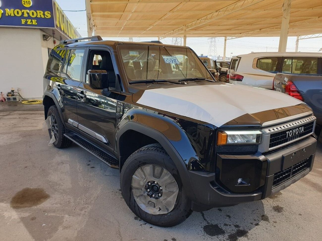 تويوتا برادو 2.8L LIMITED (DIESEL) S/R 4WD 5DOOR SUV