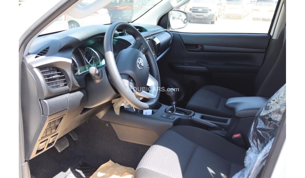 Toyota Hilux TOYOTA HILUX 2.4 DIESEL 4X4 AUTOMATIC NEW FACE