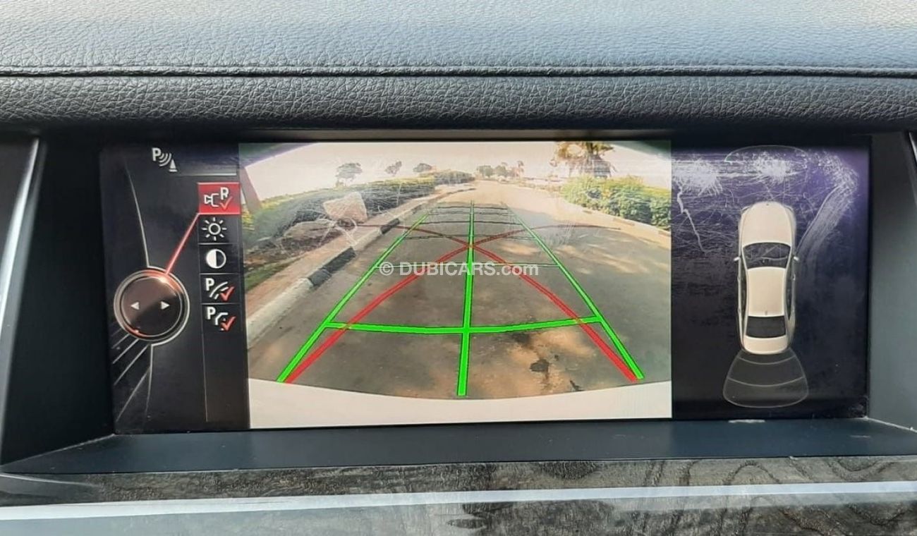 بي أم دبليو 730Li LI - 2015 - UNDER WARRANTY - IMMACULATE CONDITION