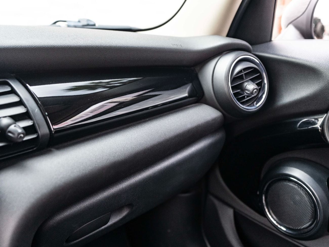 ميني كوبر إس JCW