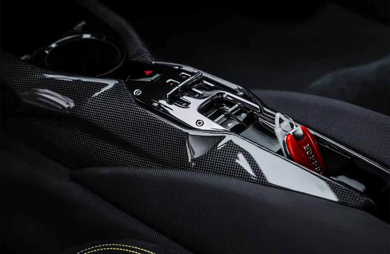 فيراري 812 كومبيتيزون 6.5L V12 Naturally Aspirated Engine