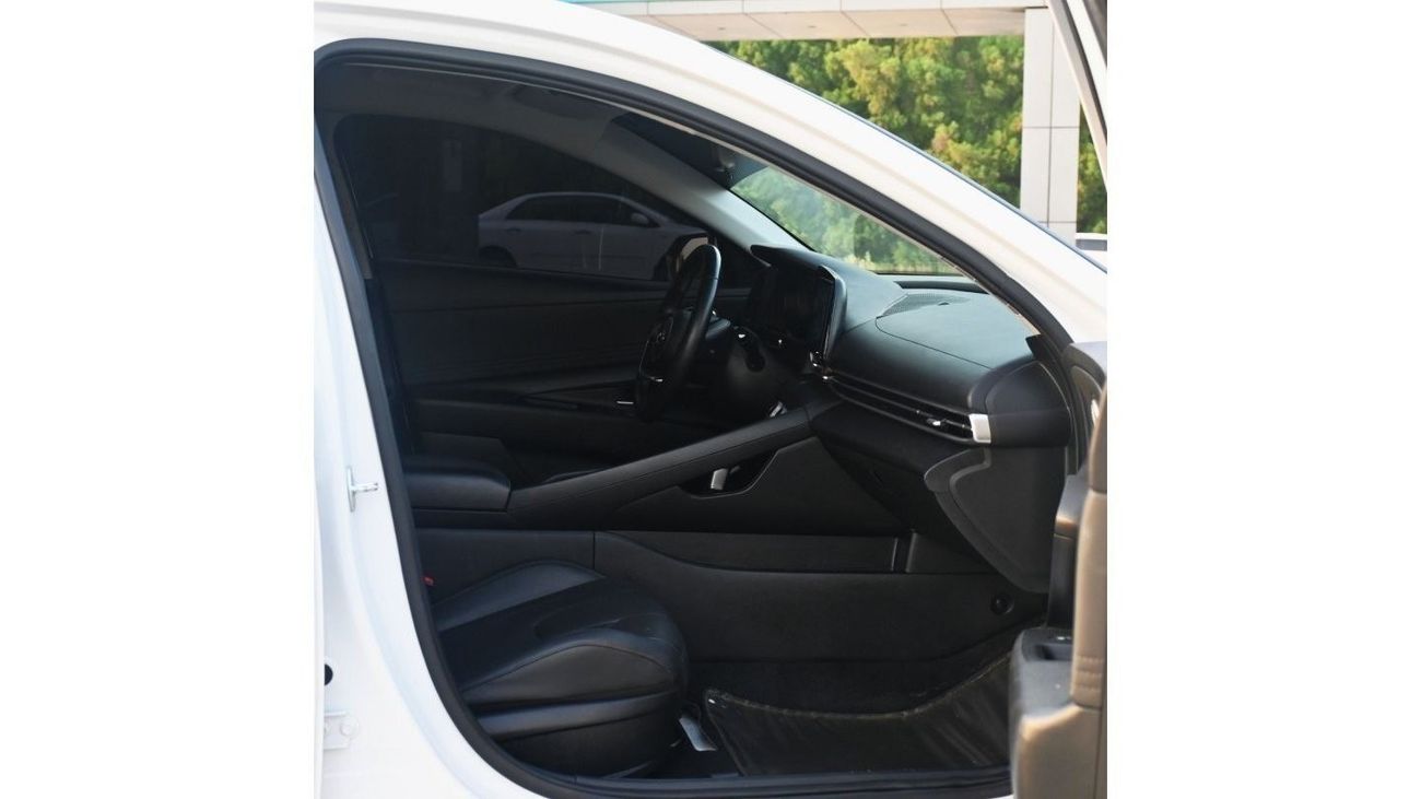 هيونداي افانتي هيونداي افانتي 2021 وارد كوريا ميد اوبشن بحالة ممتازة من الداخل والخارج