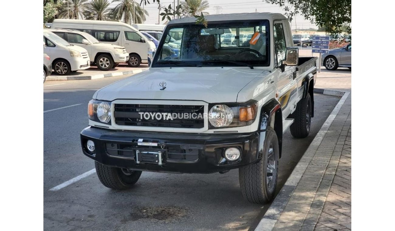 Toyota Land Cruiser Pick Up Toyota Land Cruiser Pick up S/Cab White color ,,70th Anniversary with Winch /Diff Lock/Compressor M/