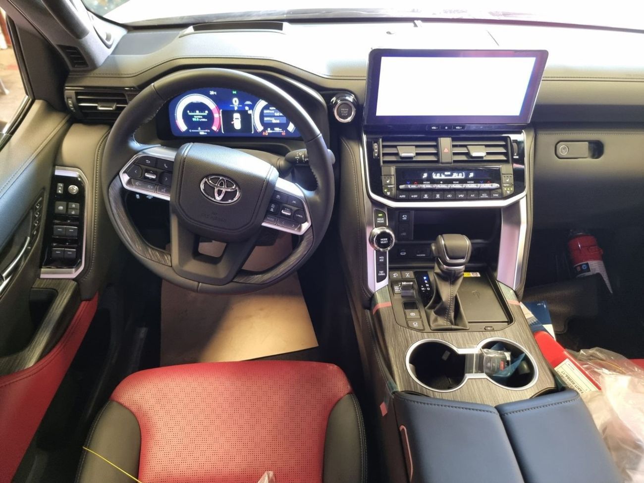 Toyota Land Cruiser LC 300 3.3L DIESEL VXR 7 SEATER FULL OPTION WITH AEROW  KIT