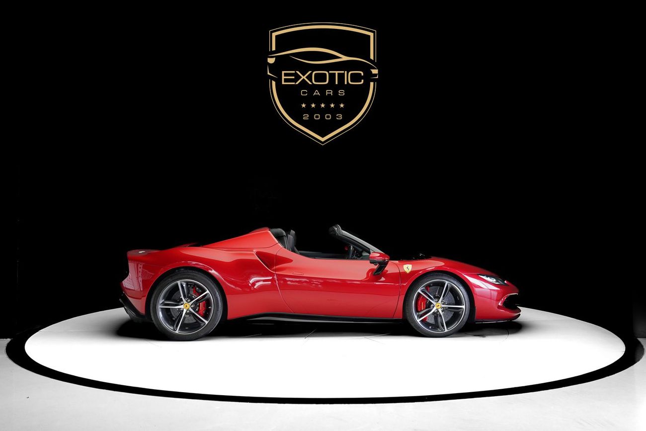 فيراري 296 GTS