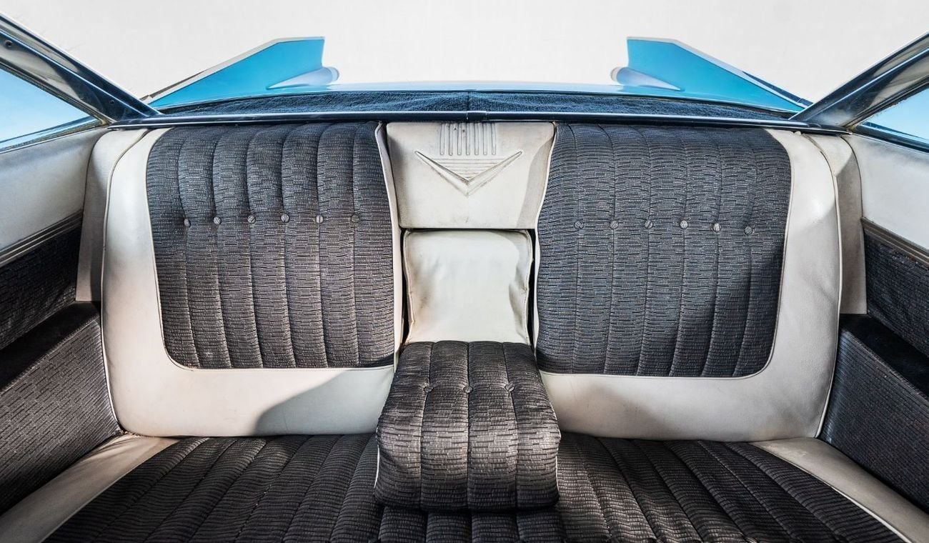 كاديلاك دي فيل كوبيه Original interior