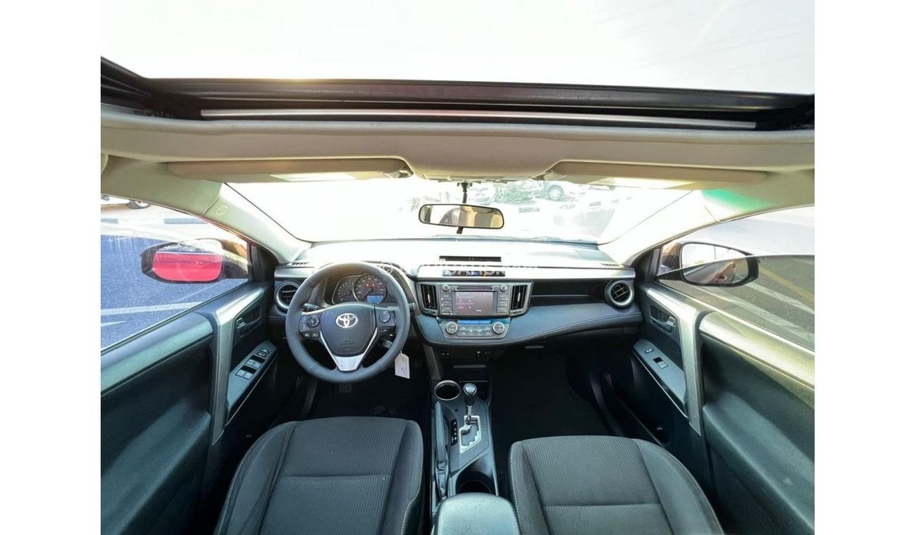 Toyota RAV4 2015 Toyota Rav4 XLE 4x4 With Sunroof - 2018 Front Shape