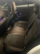 Mercedes-Benz CLA 250 Std 2.0L (221 HP)