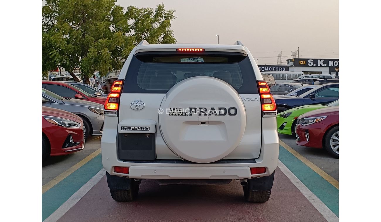 تويوتا برادو VXR / V6 / 4.0L / FULL OPTION / LOW MILEAGE (LOT # 44749)