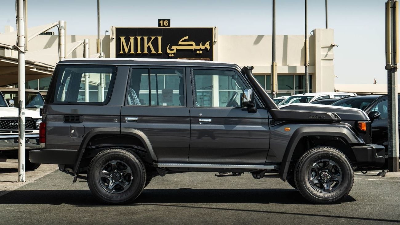 Toyota Land Cruiser 70 LC 76 | 4.0L | V6 | M/T | 2025