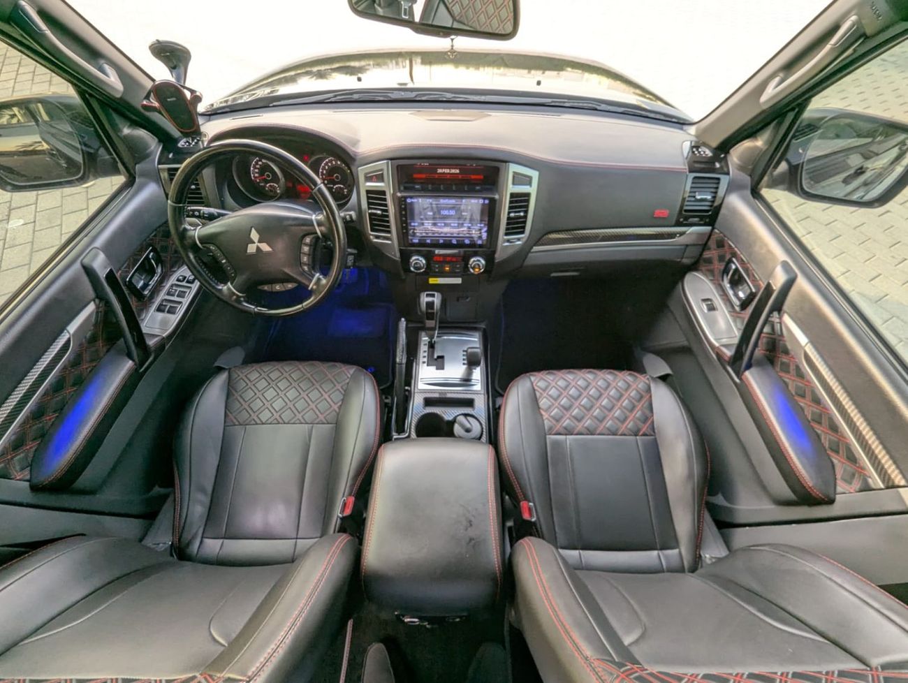 Mitsubishi Pajero Mitsubishi Pajero 2020 LHD black