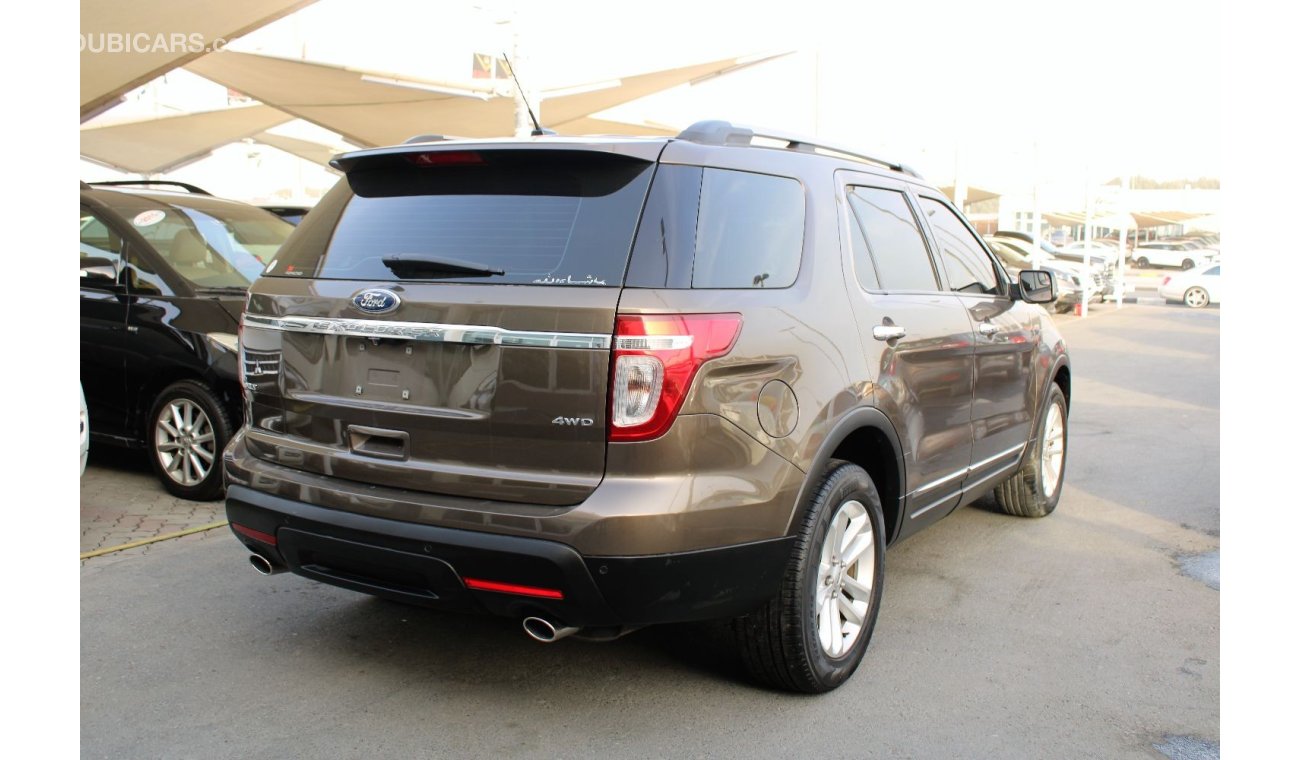 Ford Explorer XLT - 4 WD - 2 KEYS - CAR IS IN PERFECT CONDITION INSIDE OUT