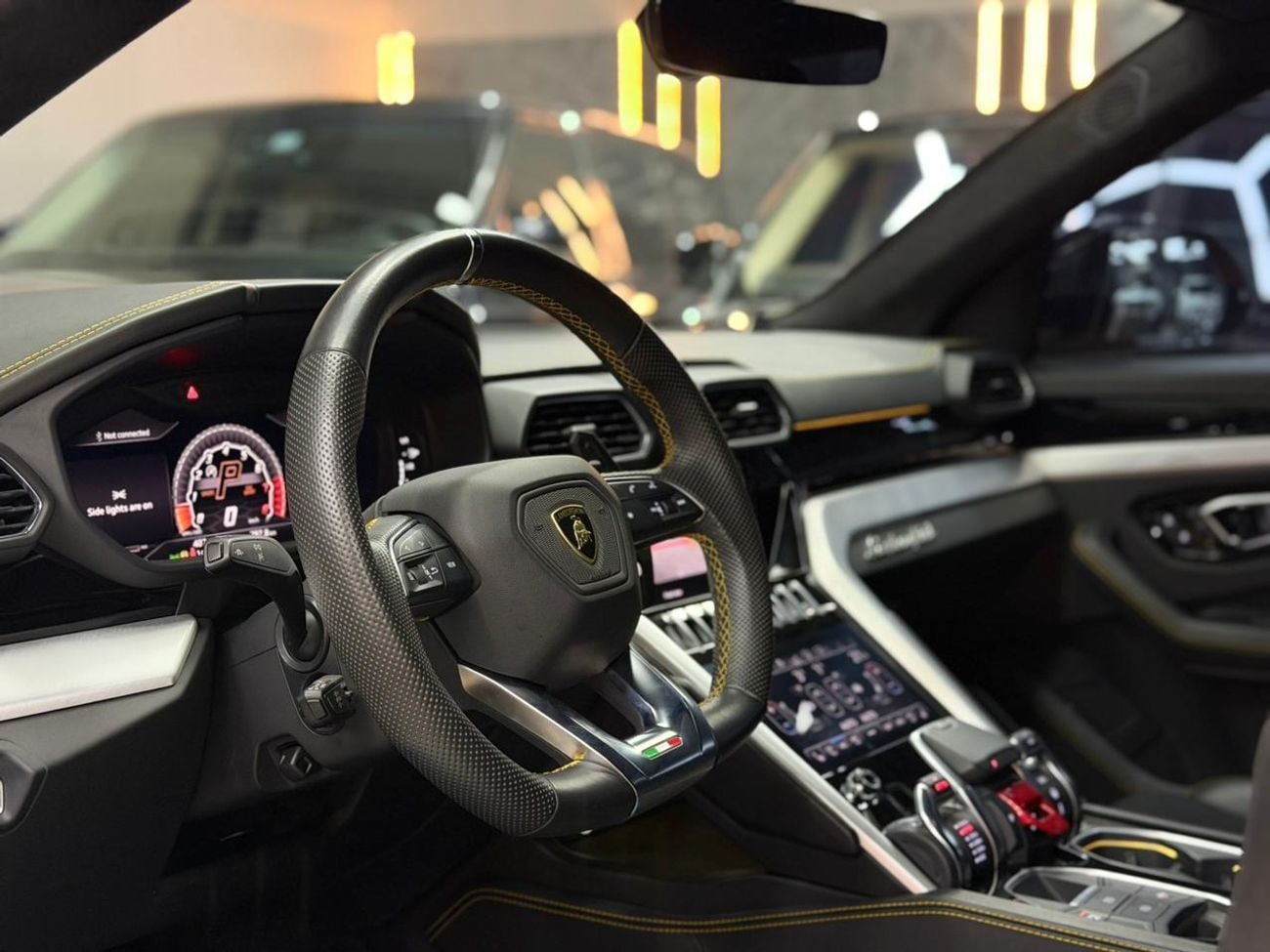 Lamborghini Urus STD 4.0T V8