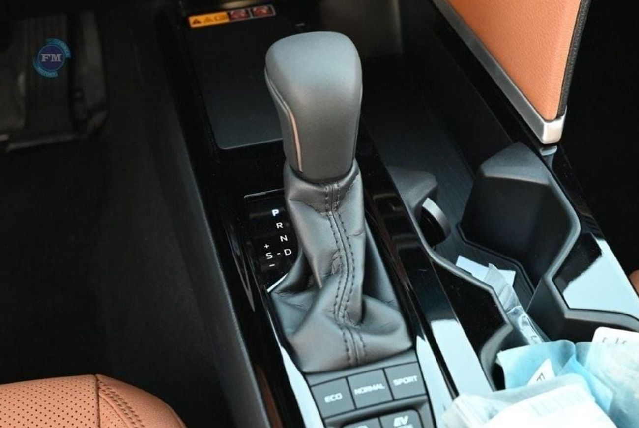 Toyota Camry Hybrid Lumiere 2.5L Petrol 5 Seater Automatic