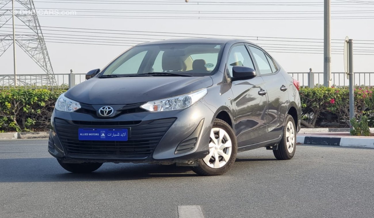 Toyota Yaris E - 1.5L - 2019 - Grey_Beige