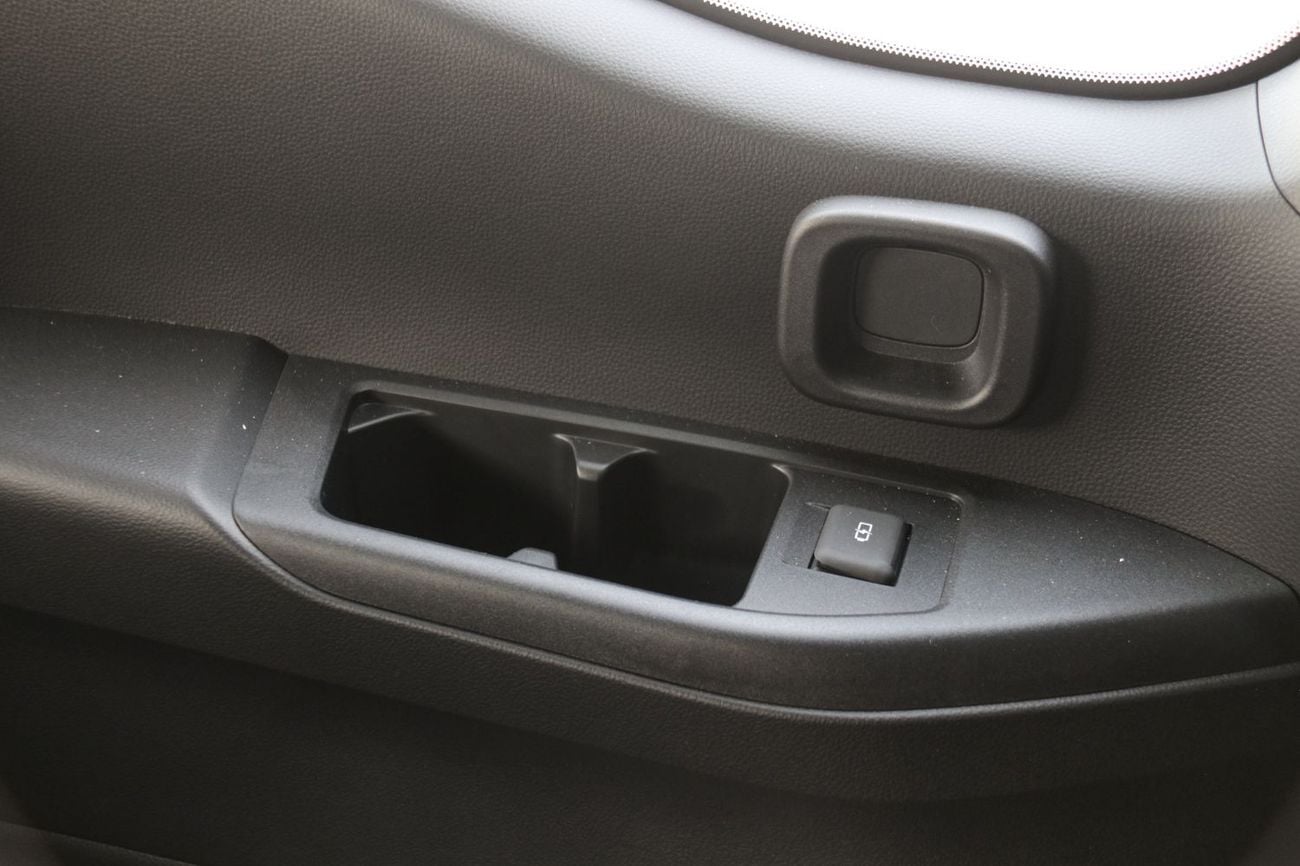 تويوتا لاند كروزر LAND CRUISER GXR V6 4.0 Mid option 2025