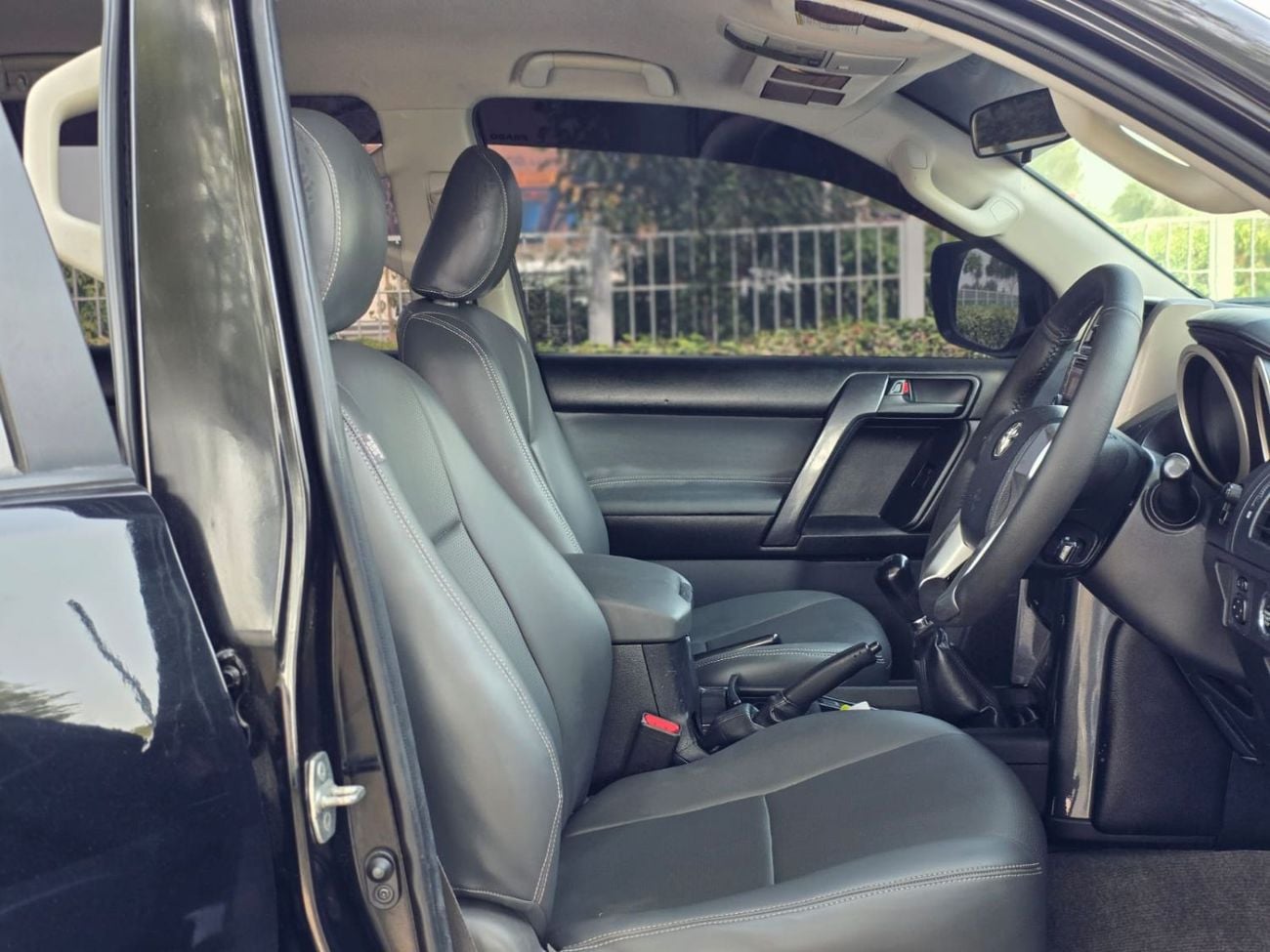 Toyota Prado 4WD - 3.0 Diesel Engine - MT