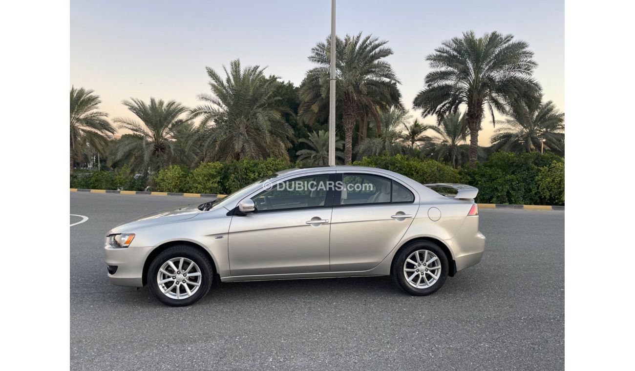 Mitsubishi Lancer GLX High Mitsubishi Lancer 1,6 GCC Model 2016 Sunroof for sale